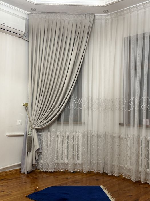 Продается шторы. Заказывали в Ажуре.
