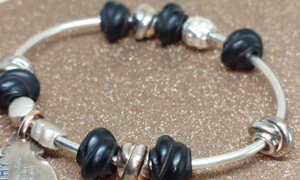 Brățară  Queriot + pandantiv EMPATHY din argint și aur roz 9k