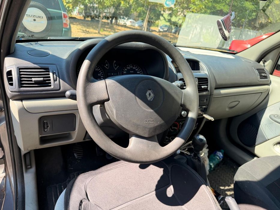 Renault Clio 1.2 benzina 2003, ambreiaj defect