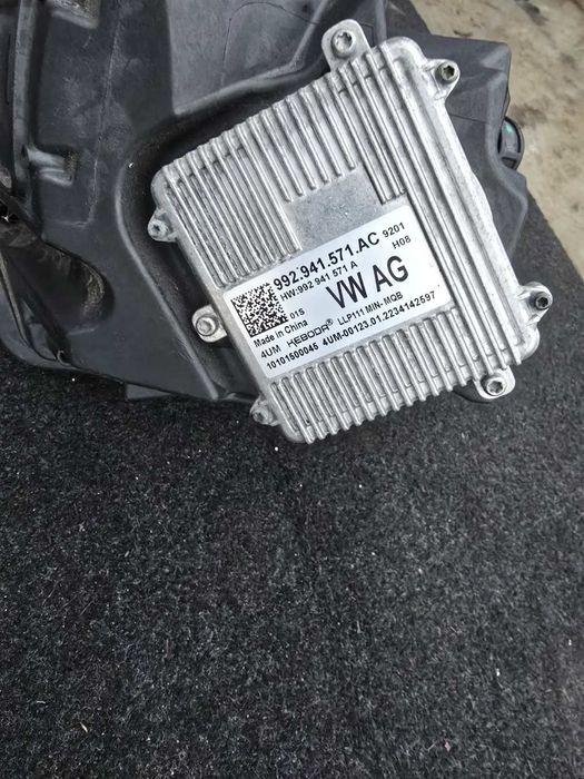 Оригинален преден десен фар за скода камик. SKODA KAMИК