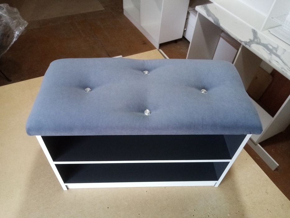 Продам новую обувницу!