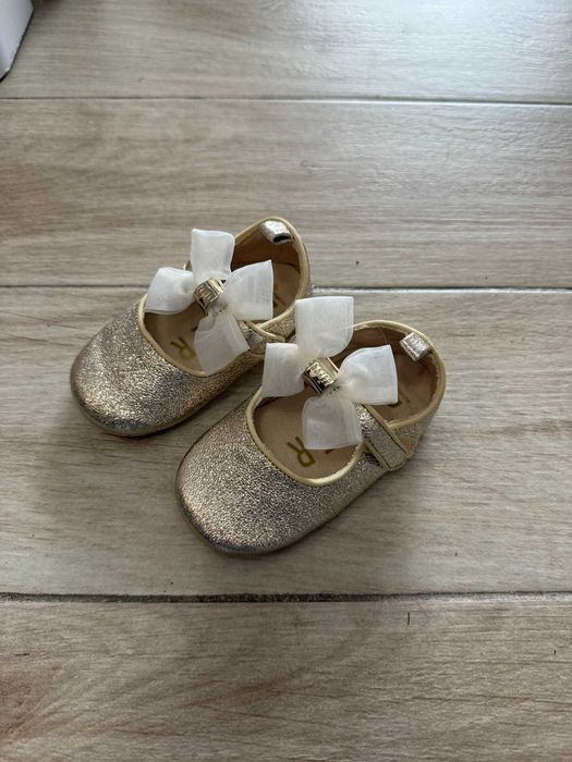 Златни пантофки с панделка Ted Baker, размер 12-18 месеца