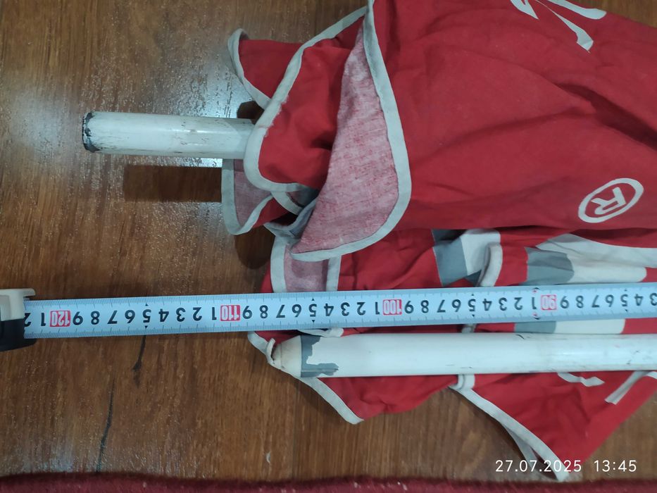 Пляжный зонт 2 метра в отличном состоянии Coca Cola.Спицы метал 8 ряд