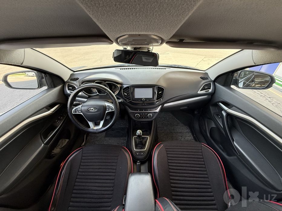 Lada Vesta 1.8L MT 2019 год