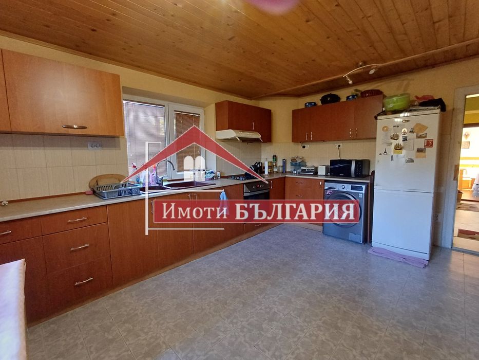 Продава се Къща в Карлово - 292 кв.м за 682 €/кв.м - Снимка #1