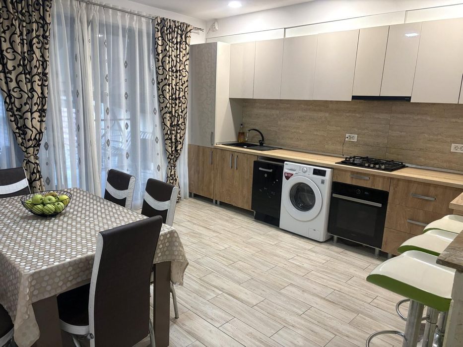 Casa tip duplex cu grădină proprie în Dumbravita