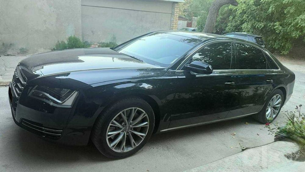 AUDI A8 (D4) 4.2 FSI Long Quattro 2012г.в.
