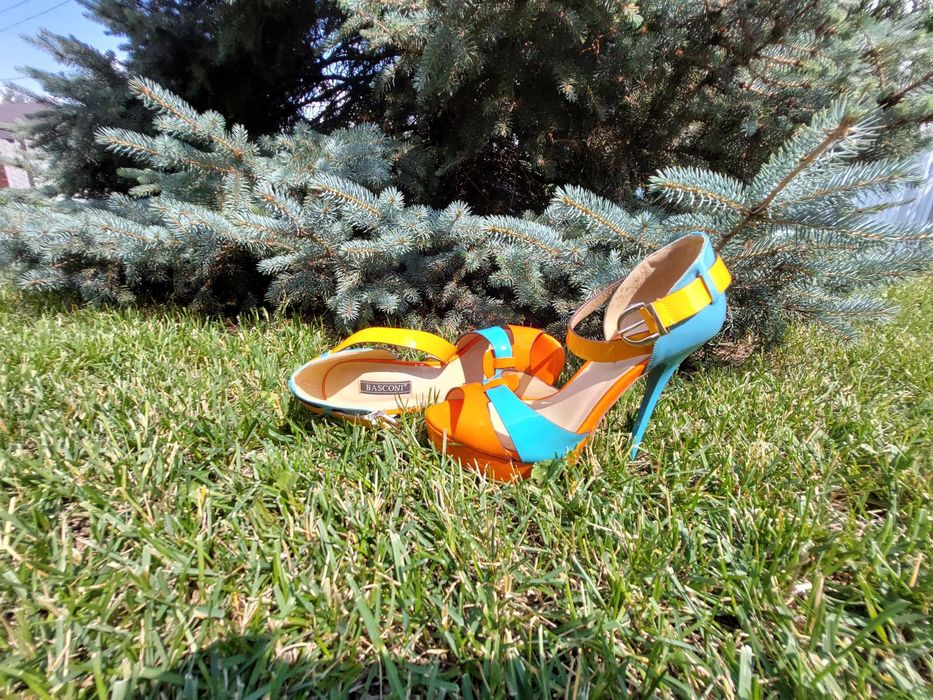 Босоножки BASKONI