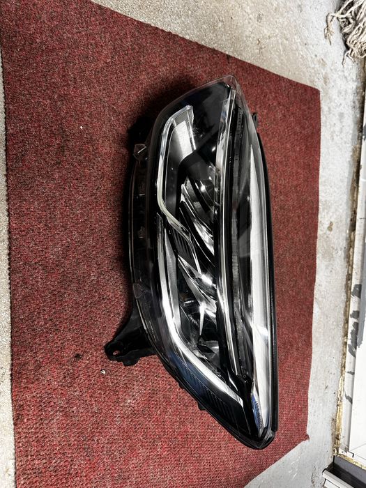 Far stânga full led renault captur.cod:26060-6152.R. Cernica • OLX.ro