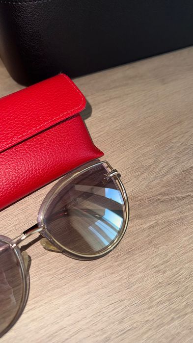 Слънчеви оригинални очила на Guess