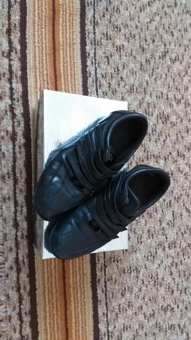 красиви обувки за сезона естествена кожа размер 37 -30лв.