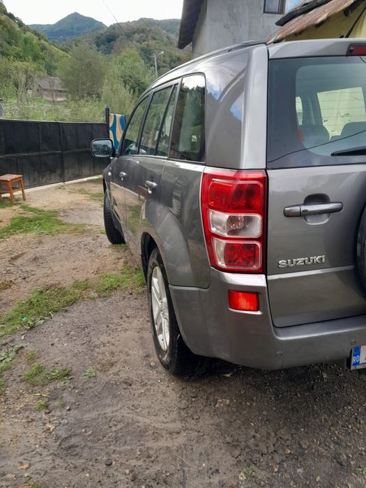 Vând Suzuki grand vitara