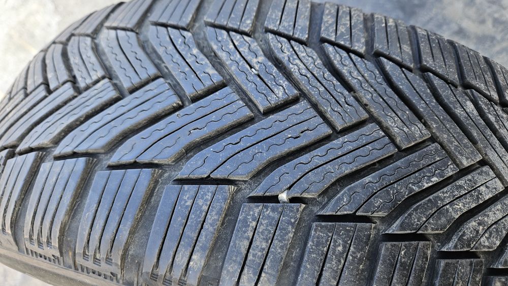 2бр гуми 205 60 16 дот 20 мишелин