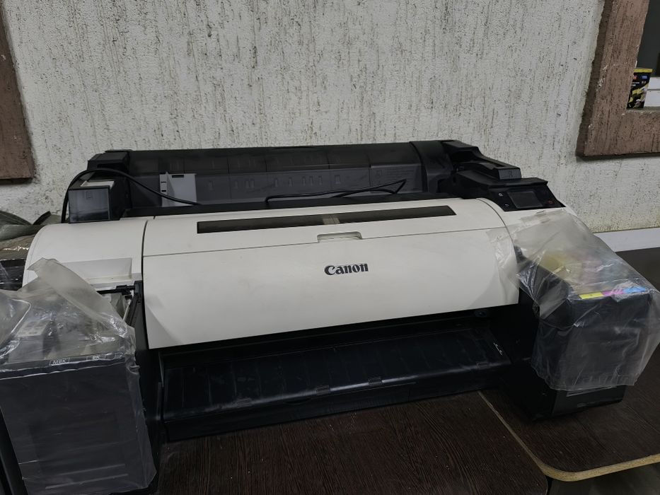 Плоттер Canon принтер