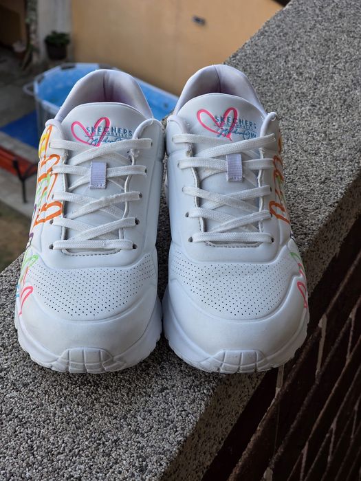 Adidasi fete Skechers 37