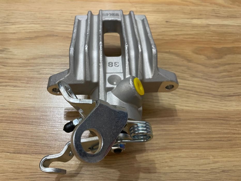 НОВ Ляв спирачен апарат Audi A3 8P Golf 5 Golf 6 Seat Leon 1K0615423A