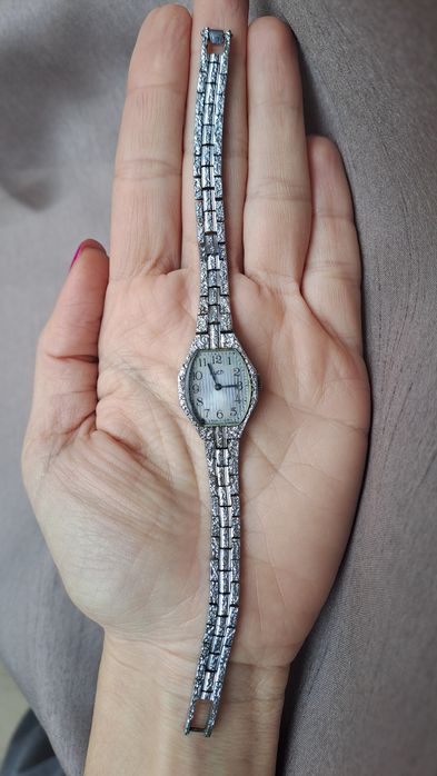 Винтидж дамски часовник Luch (Луч) – елегантност от миналото