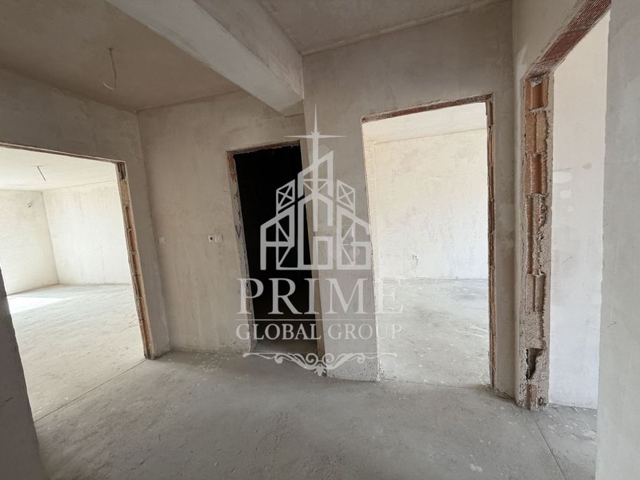 Продава се Тристаен апартамент в Варна, Колхозен пазар - 97 кв.м за 1907 €/кв.м - Снимка #6