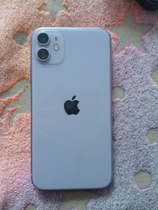 iPhone 11 продам
