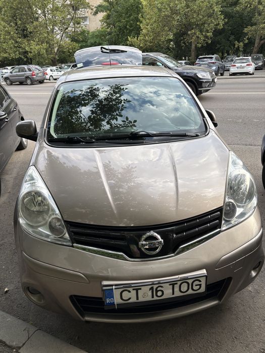 Autoturism auto