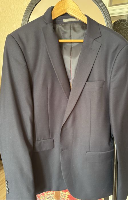 Продам коассический костюм и брюки