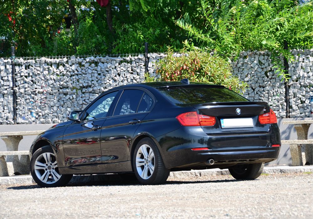 BMW F30 - an 2012
