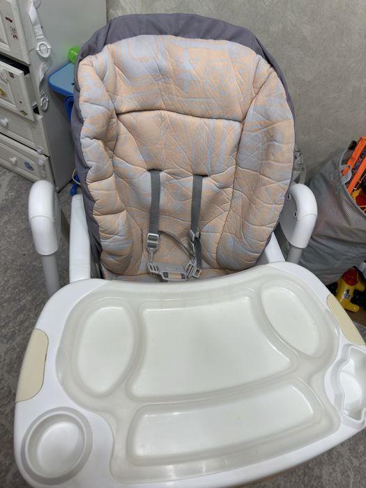 Детский стул для кормления