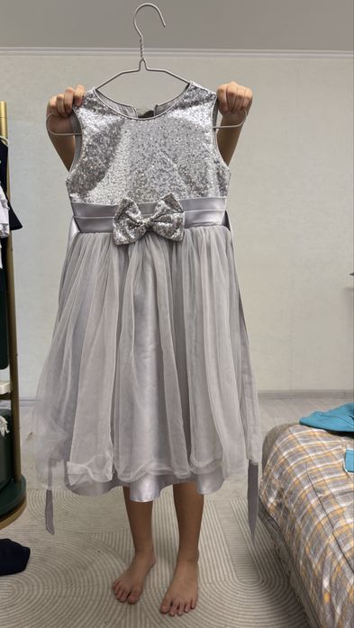 Платье 134 см нарядное