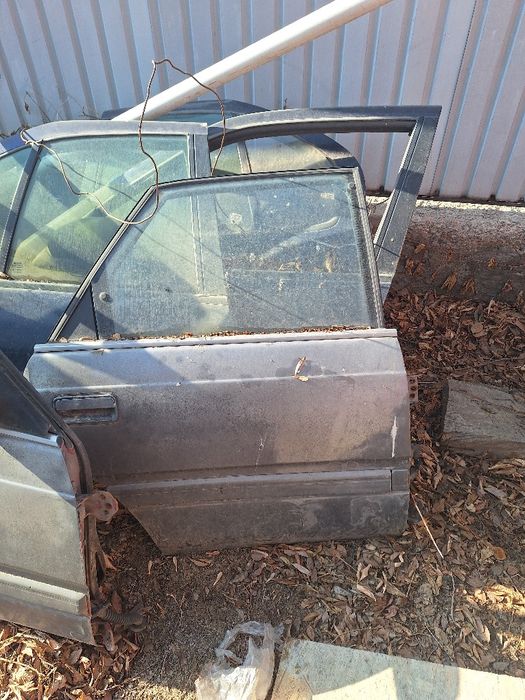 Мазда 626 есіктері бар хэтчбек