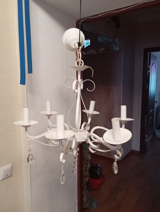 Продам Люстру 5 рожковую