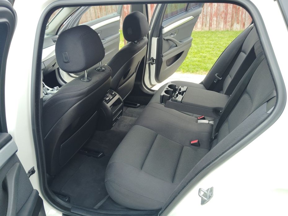 Vând Bmw seria 5 motor 2 litri diesel cutie automată head dysplay facelift