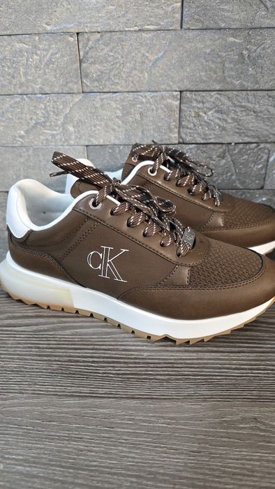 Продам кроссовки Calvin Klein