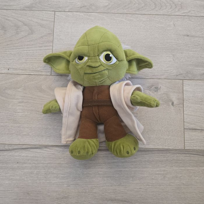 Плюшена играчка Йода 25 см.