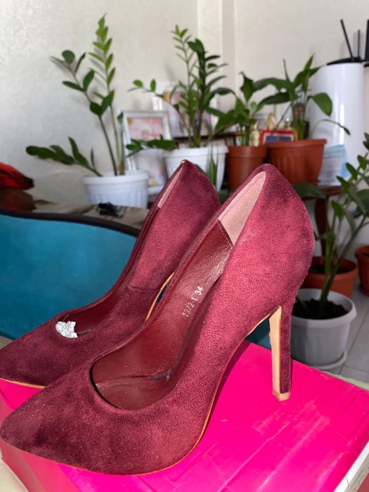 Новое Вечернее туфли