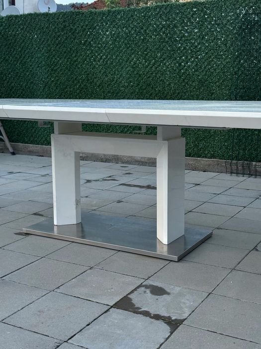 Големи трапезни маси