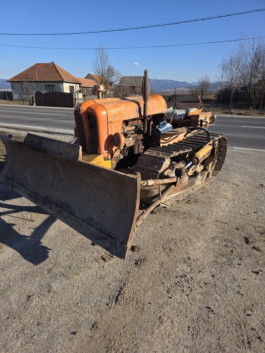 Tractor Fiat 451 Senilat cu lama buldozer
