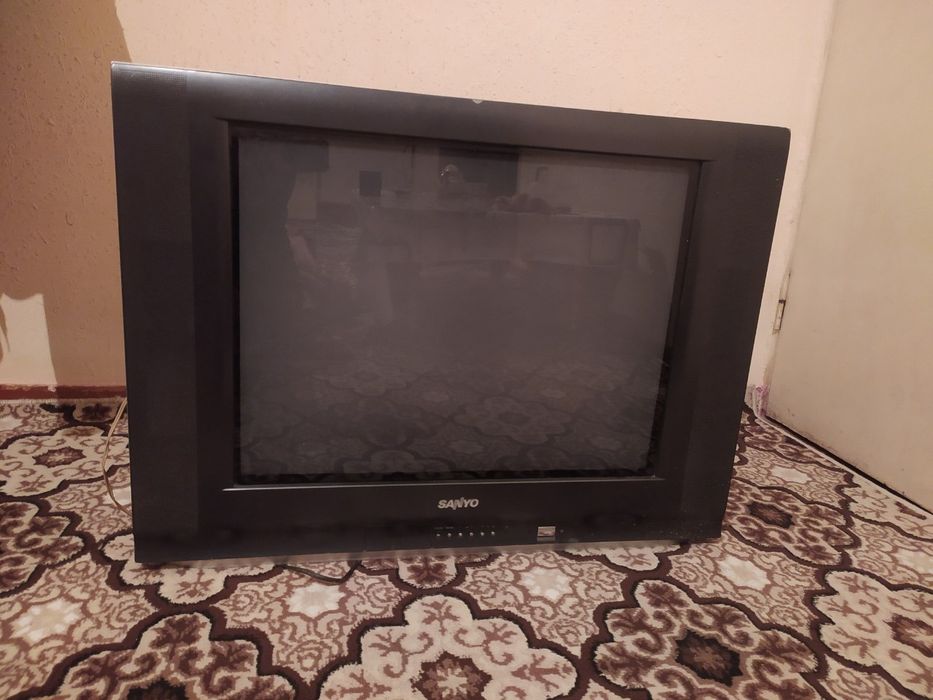 Televizor SANYO sotiladi ishlashi zo‘r