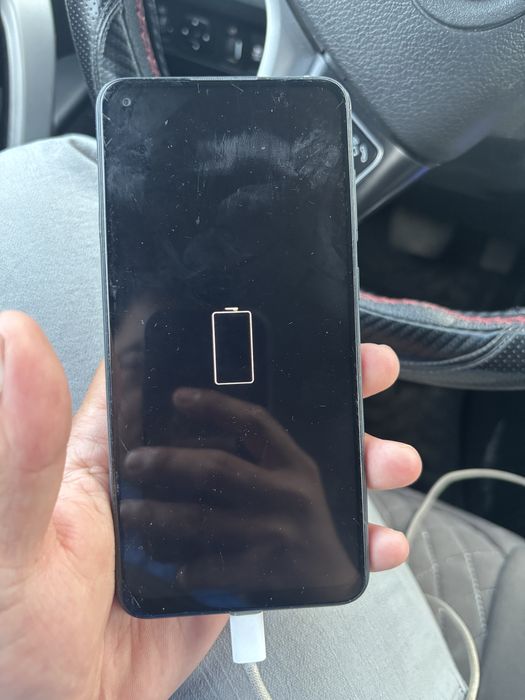 Продам два телефон работчи редми обе телефон 40 тч одам