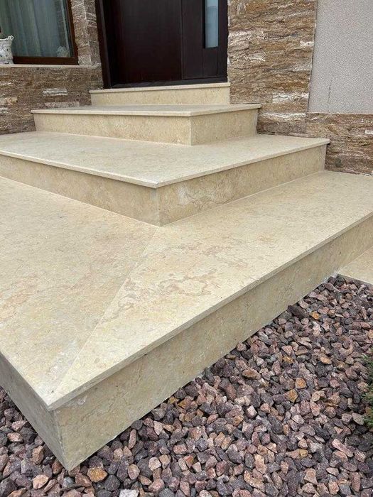 Marmura si Granit [ Glafuri , Trepte , Blaturi bucatarie/baie ]