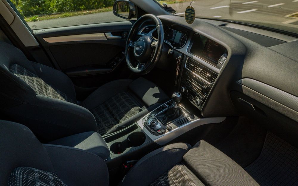 De vanzare Audi A4 - B 8 Facelift