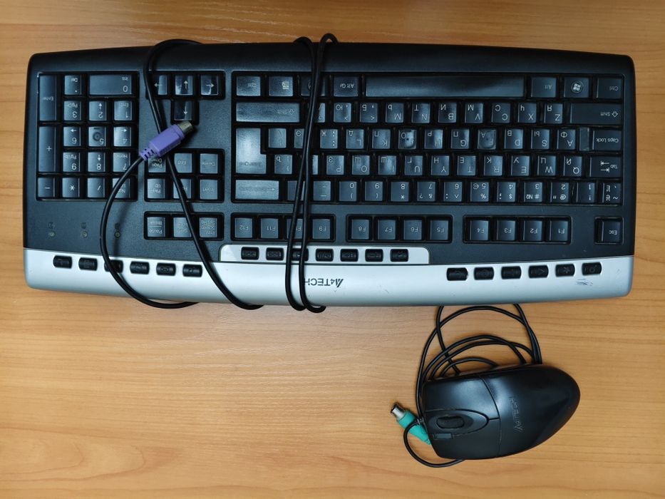 Срочно продаю комплект ПК (кейс+монитор+клавиатура+мышка)