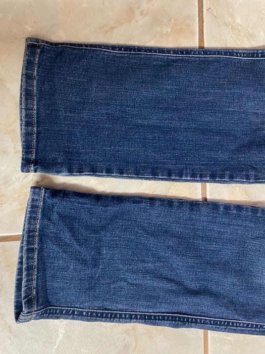 Мъжки сини дънки с дълъг крачол на Teodor.