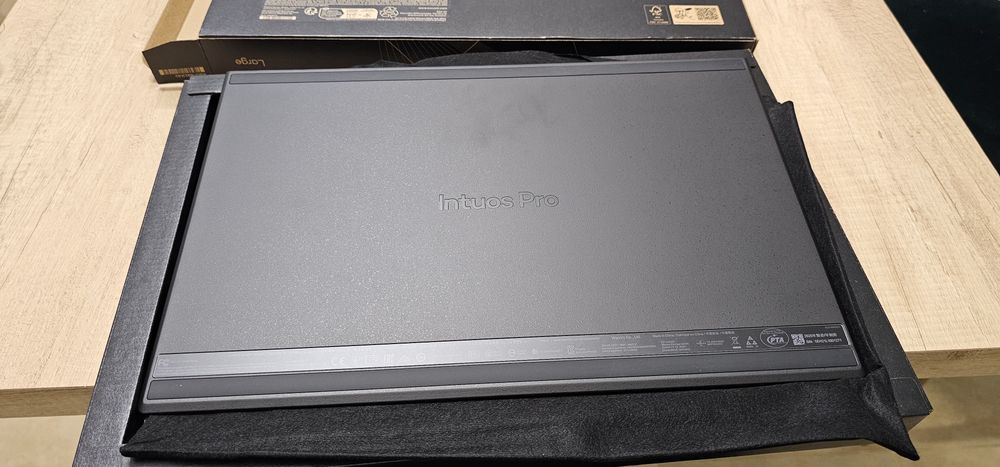 Tableta grafica WACOM Intuos Pro Large PTK870K0B, negru