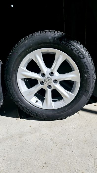 Автошины LEXUS RX , шипованые с Дисками оригинал!!!
