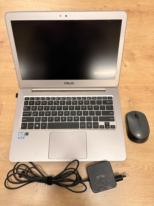 Laptop ASUS ZenBook UX306U