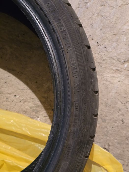 Летни гуми 255 35 20 дот 22