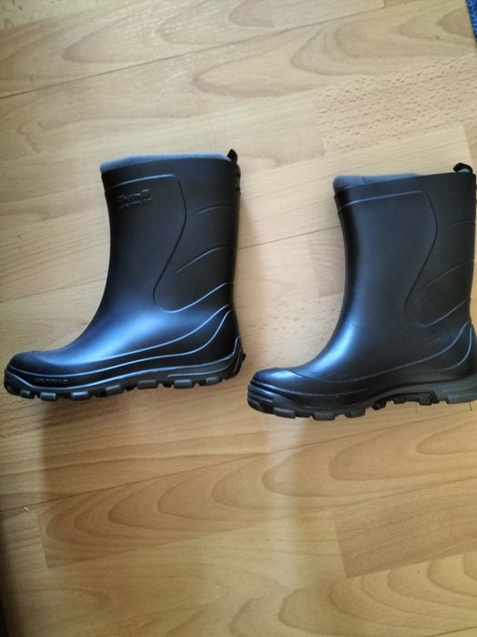 Vând Cizme de ploaie  și îmblănite Solgnac Copii