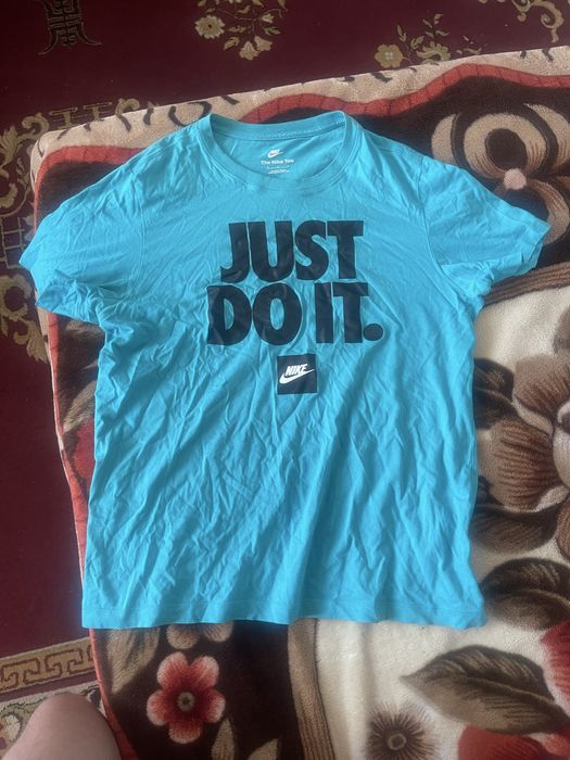 Vand tricou Nike original marimea M