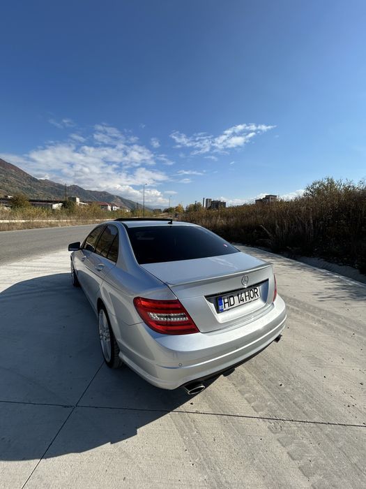 Vand/schimb Mercedes w204