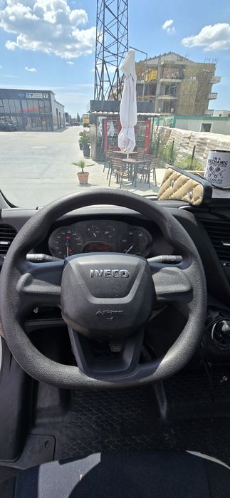 Iveco platformă hidraulică
